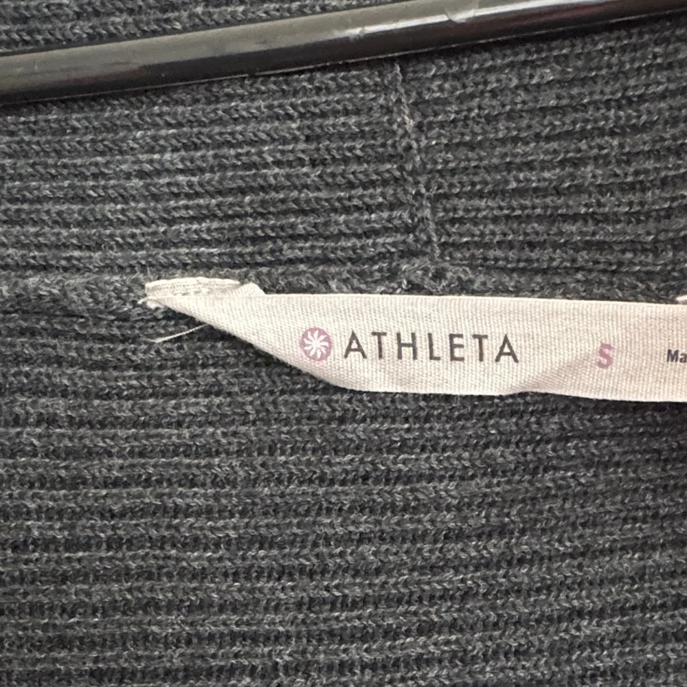 Athleta Charcoal Ribbed Knit Vest - Picture 2 of 4